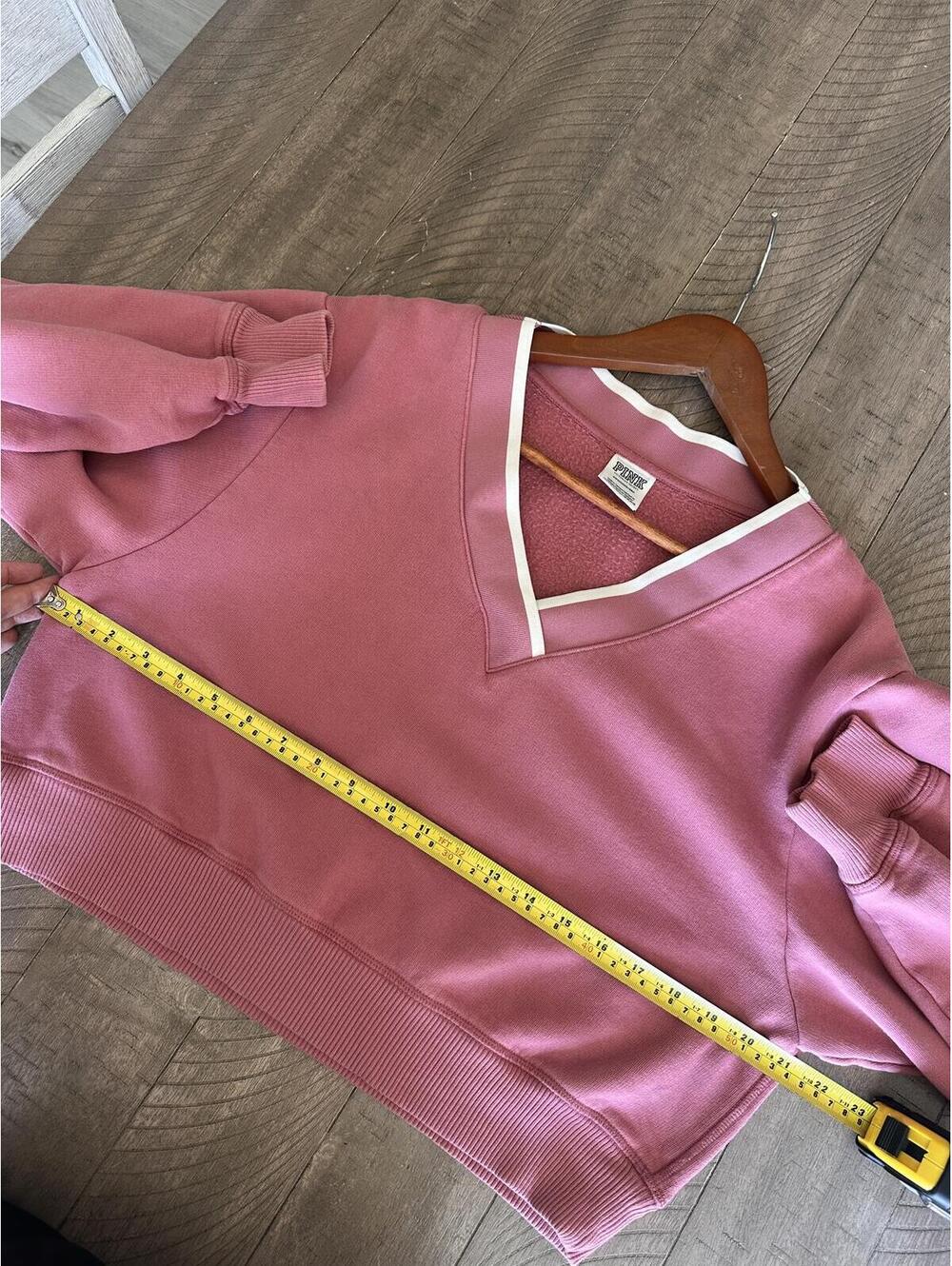 Victoria’s Secret PINK Fleece Long Sleeve V-Neck Cropped Pullover Women’s Small - Picture 9 of 14